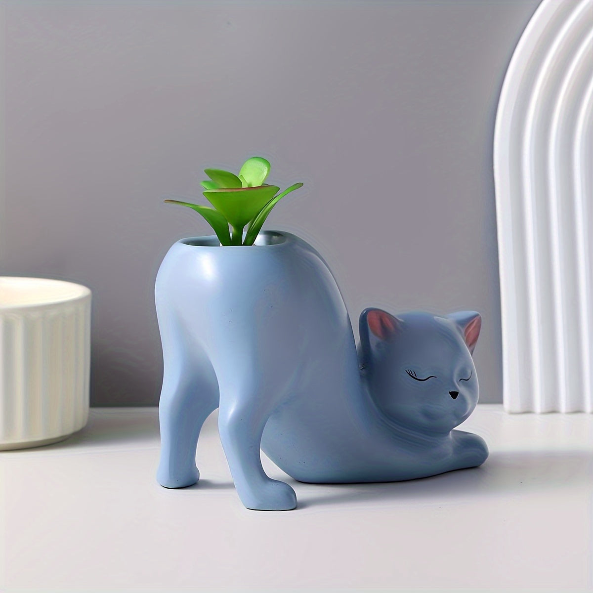 White Resin Cat Flowerpot